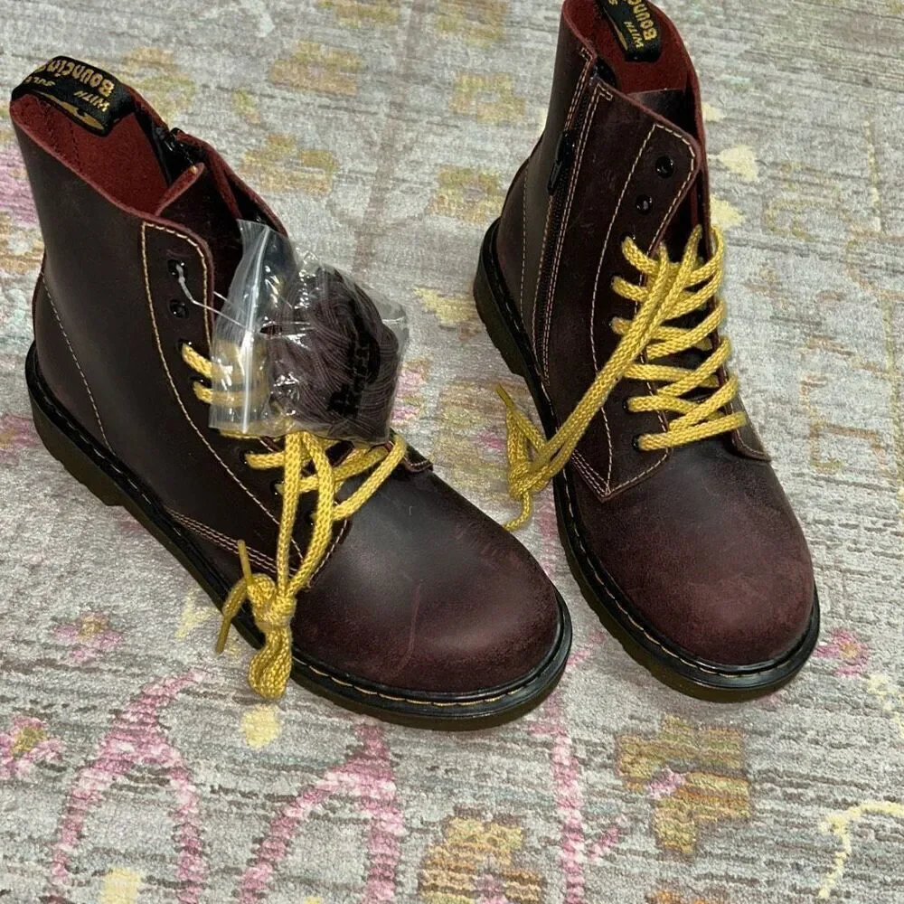 YOUTH PABLO LEATHER LACE UP BOOTS sz 6